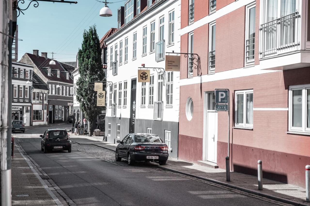 One-Bedroom Apartment Street View