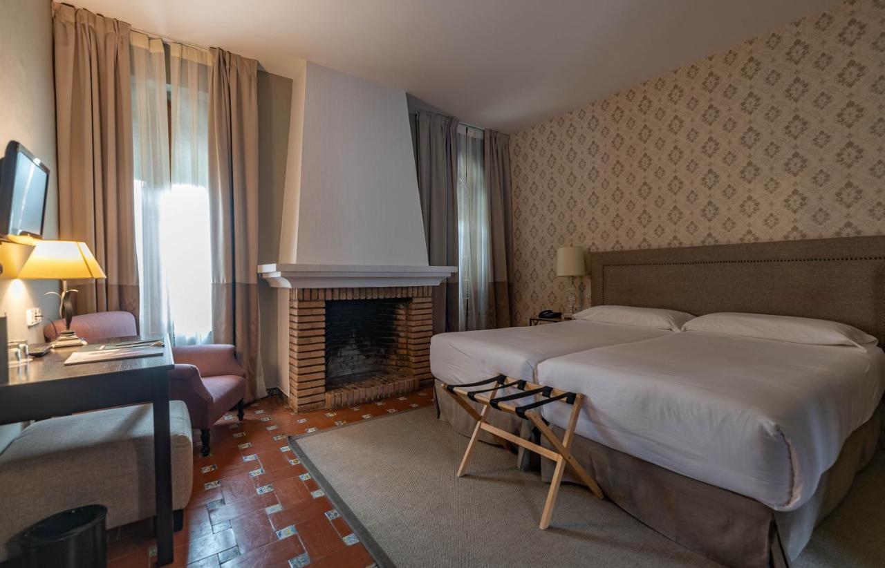 Double Room,1617844667:JPEG