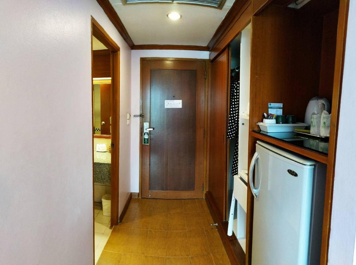 Corner Suite