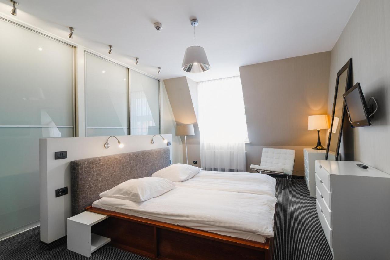 Two-Bedroom Apartment (4 Adults)