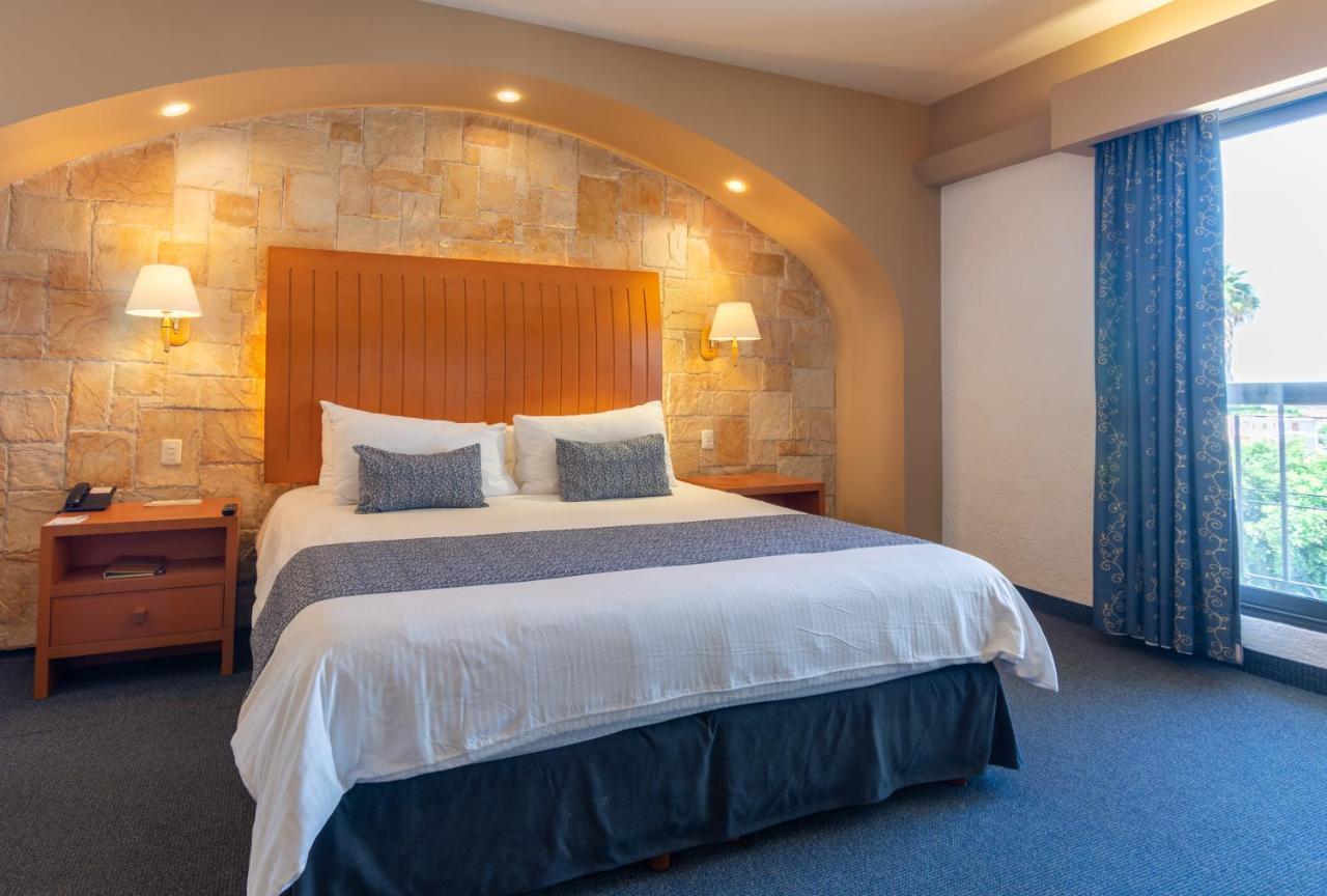 Junior Suite,1017417829:JPEG