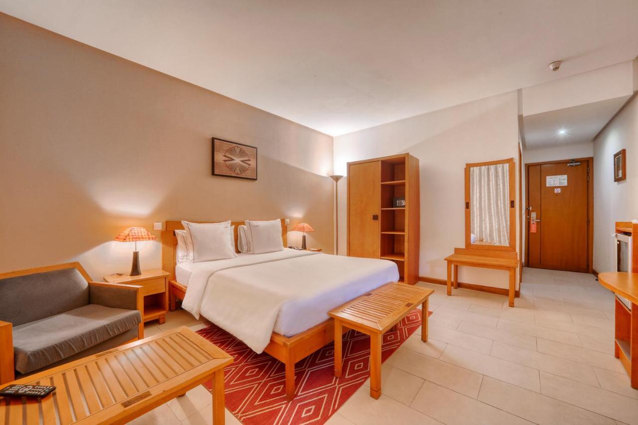 Standard Queen Room