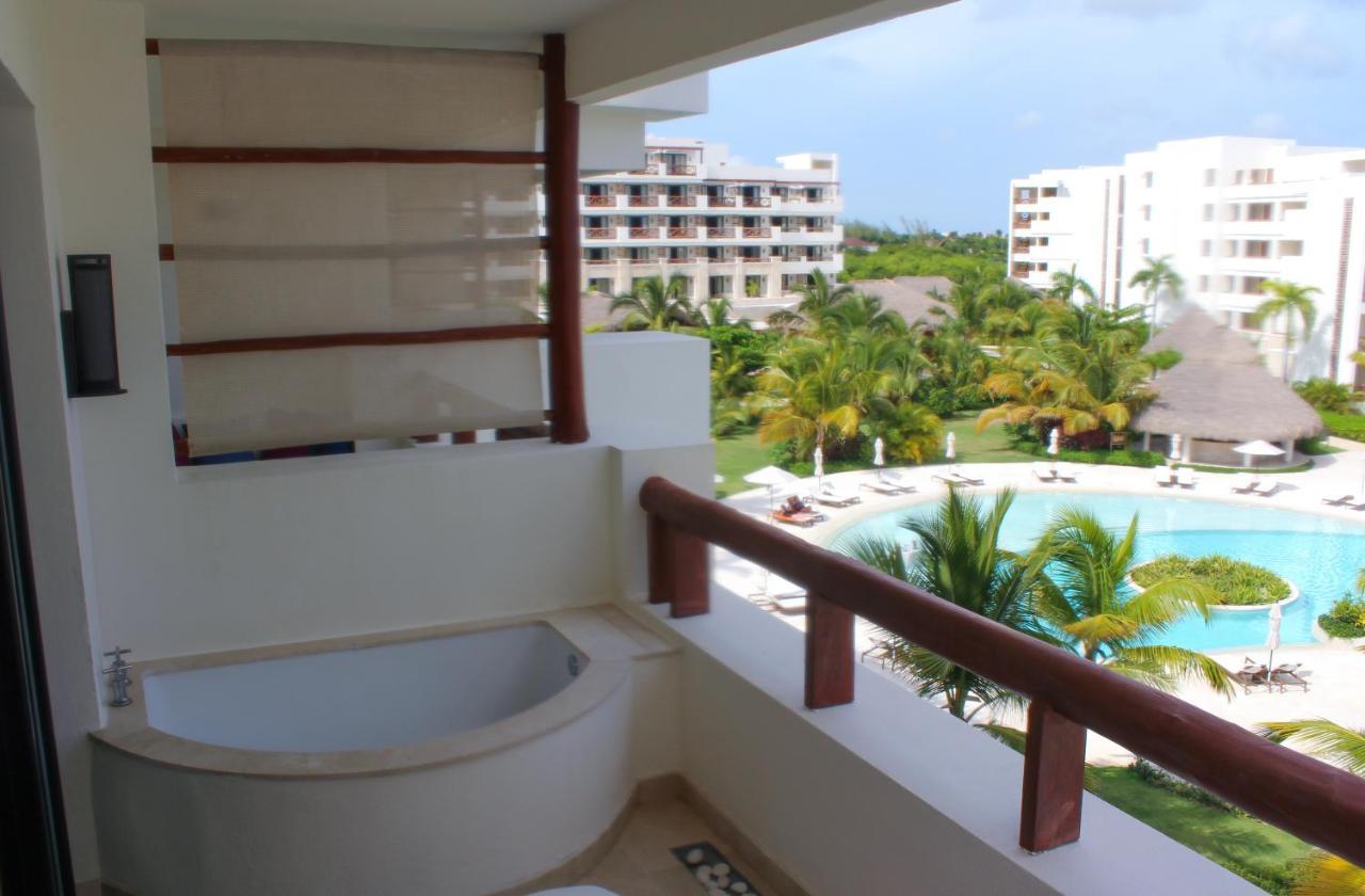 Junior Suite Pool View,1021897507:JPEG