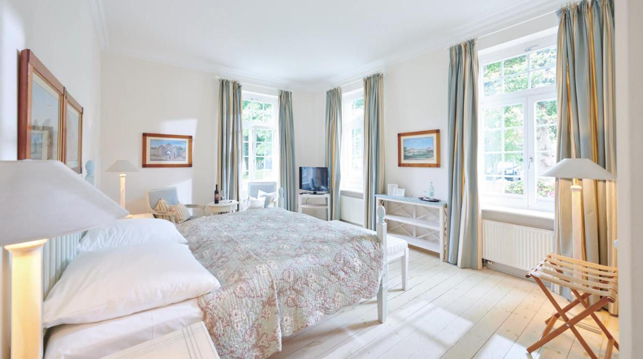 Doppelzimmer Panker Dorfblick