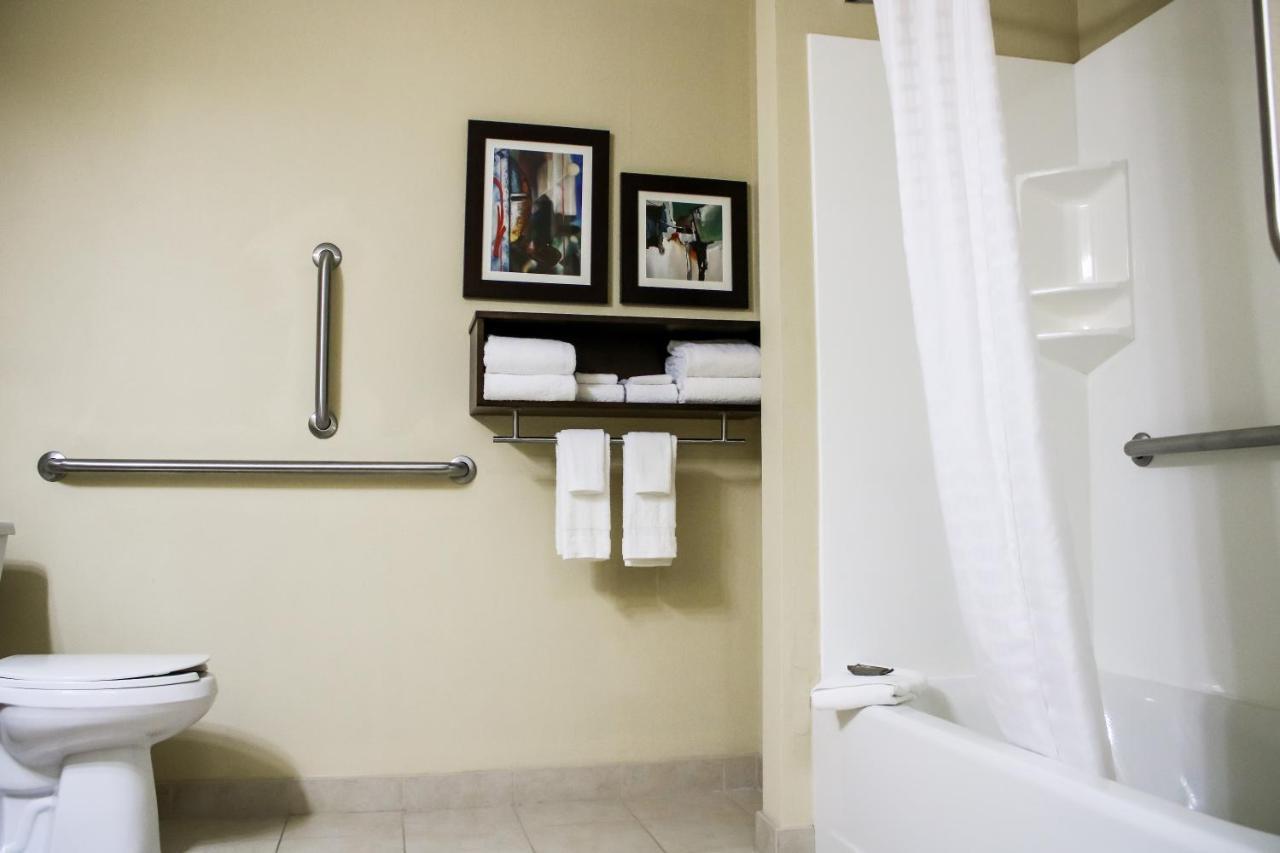 Queen Room with Two Queen Beds - Disability Access/Non-Smoking