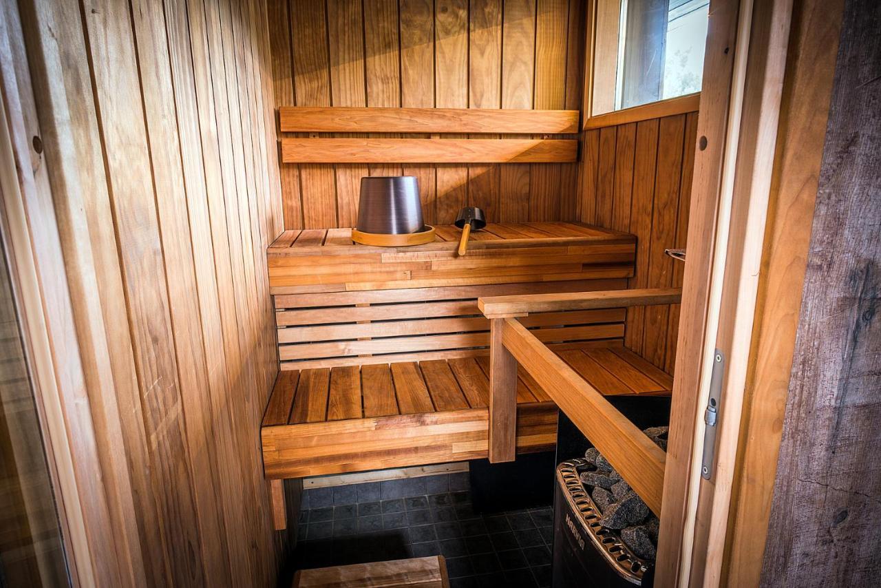 Suite with Lake View and Spa access