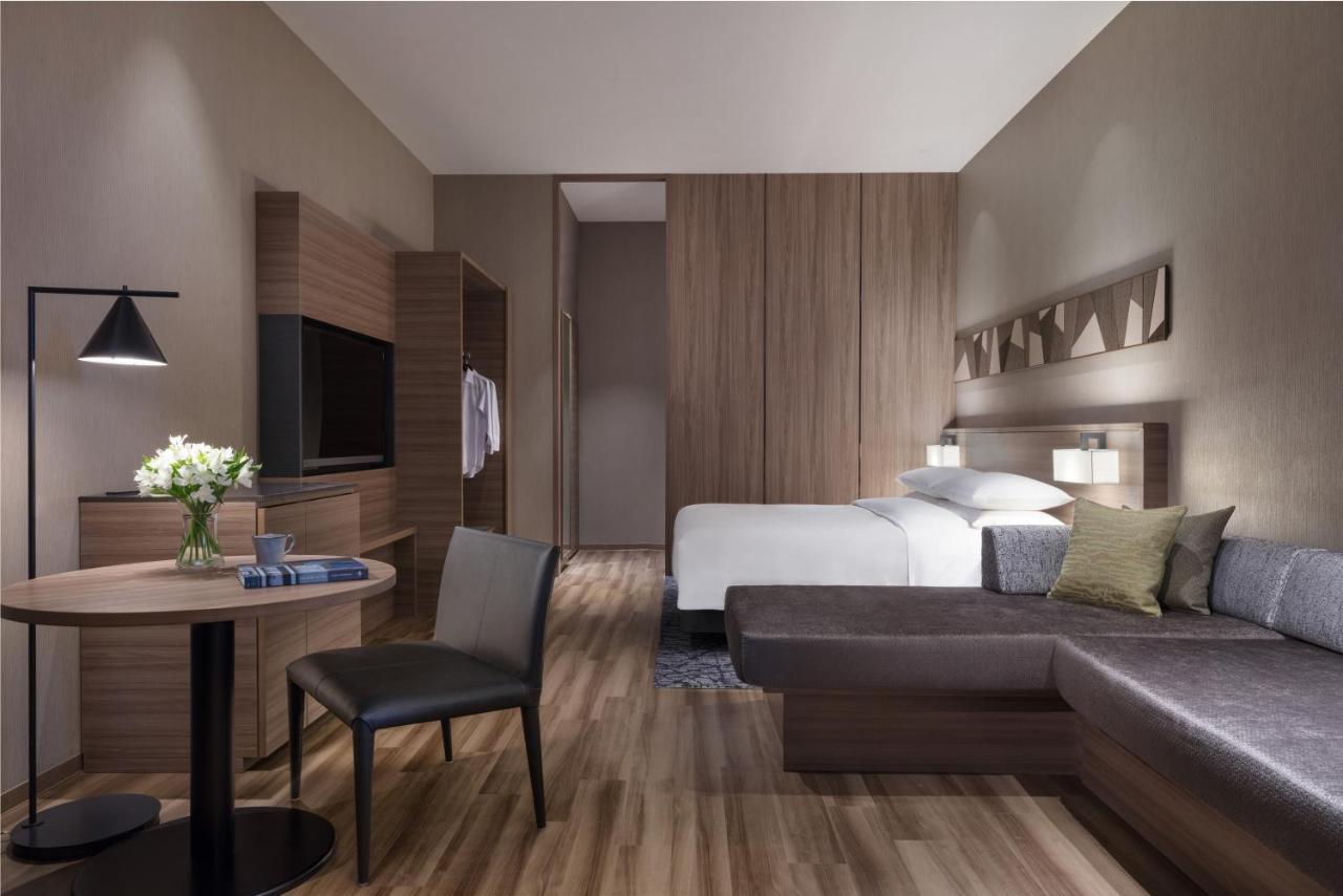 Premium King Hot Spring Guest room 1 King Mountain view