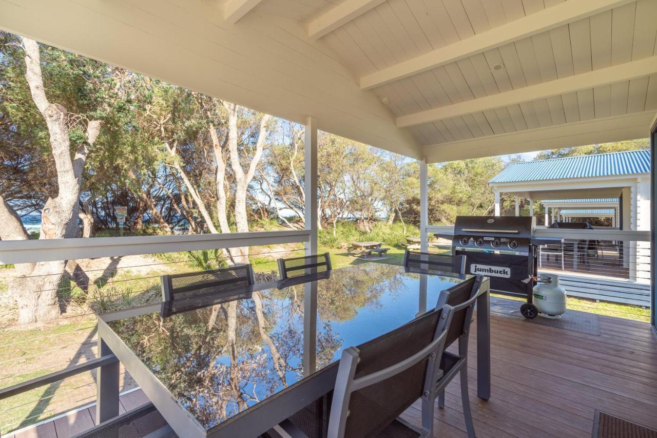 Deluxe Beachfront Villa (3BR)