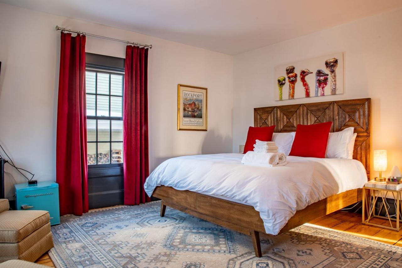 Deluxe Double Room Bath