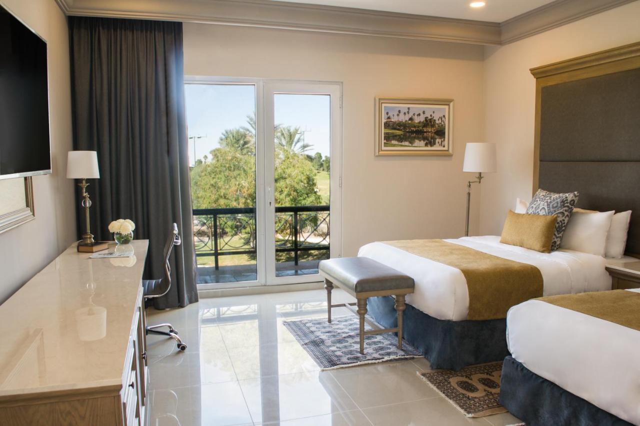 Master Suite 2 Double Beds