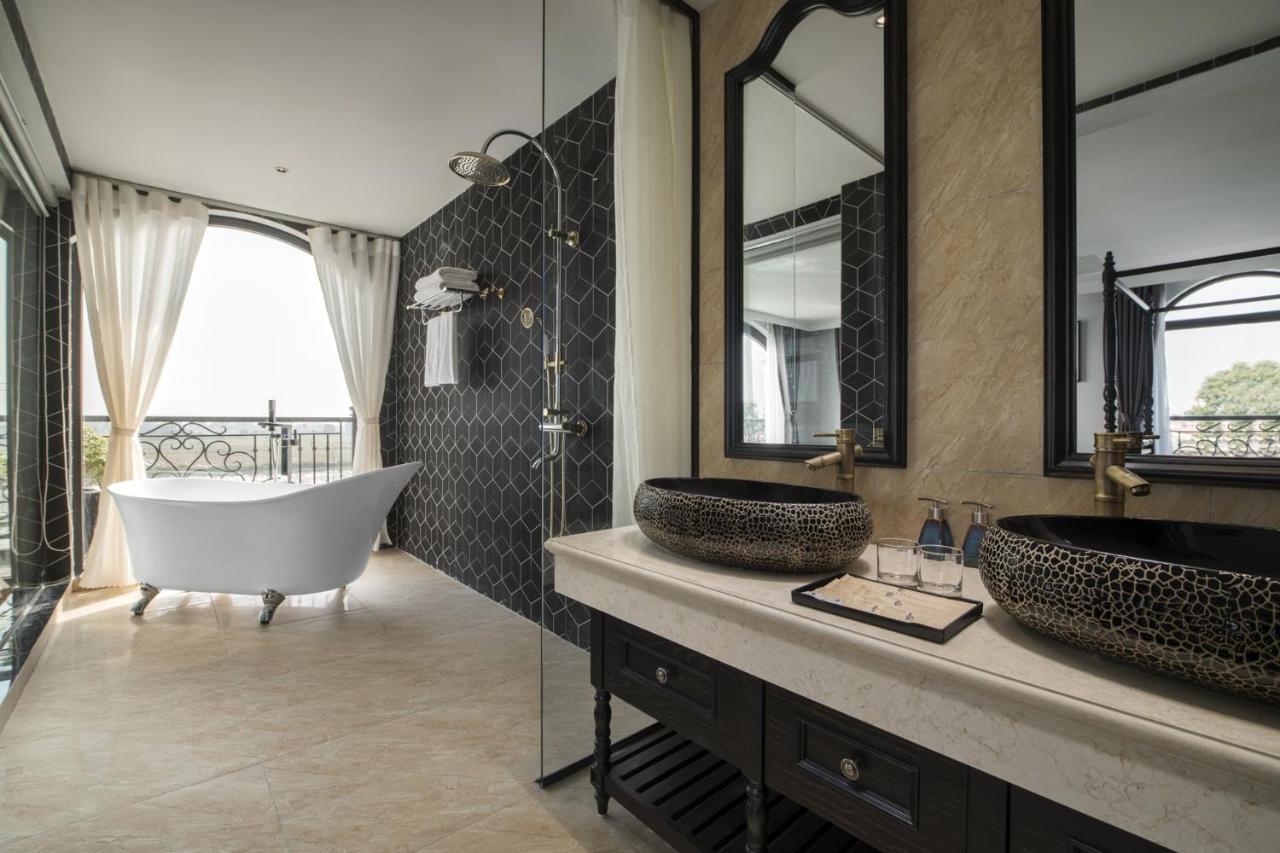 King Suite Balcony