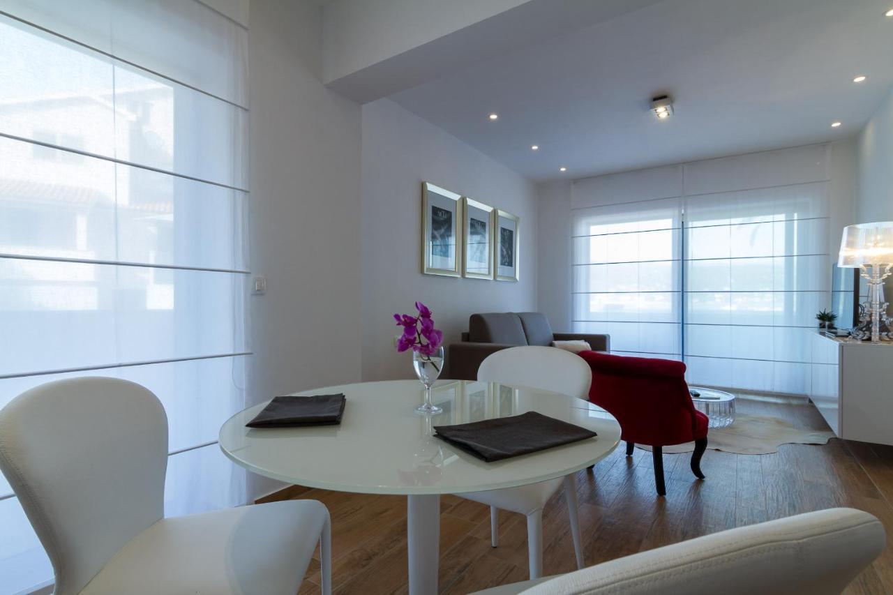 Deluxe Apartment mit Balkon und Meerblick