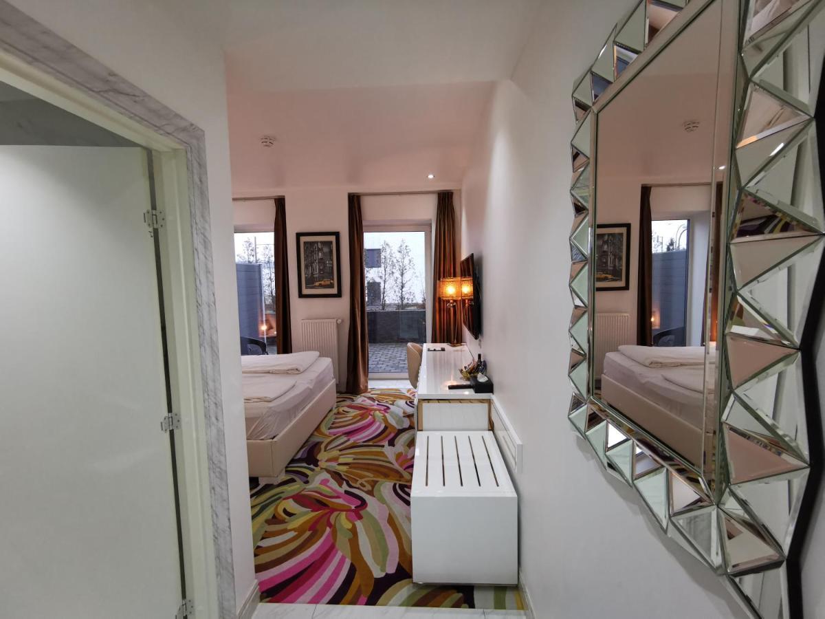 Double Room with Spa Bath