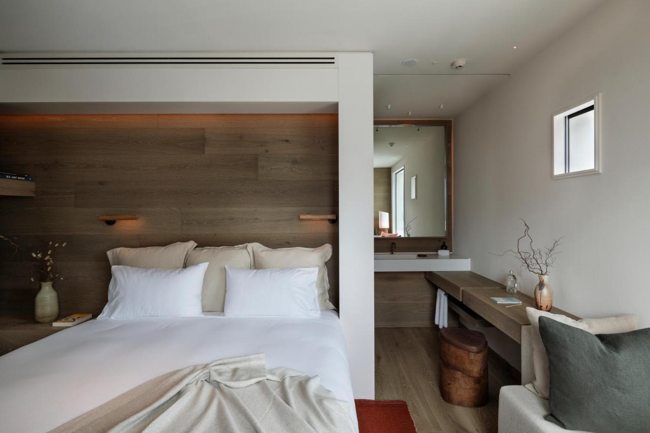 King or Twin Room City View