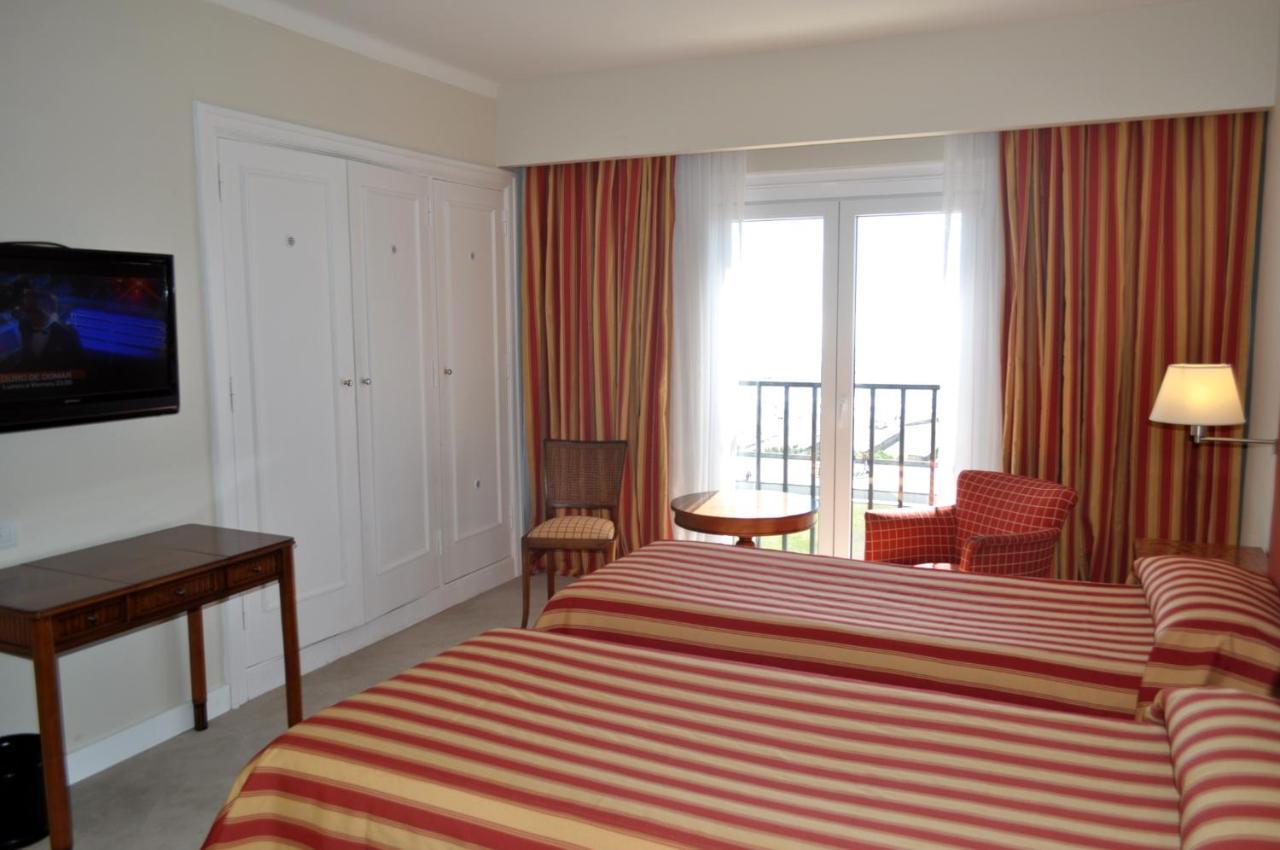 Twin Room with Sea View