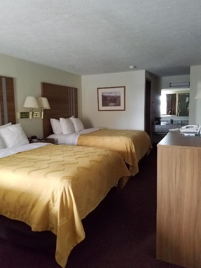 Queen Room with Two Queen Beds - Non-Smoking/Top Floor