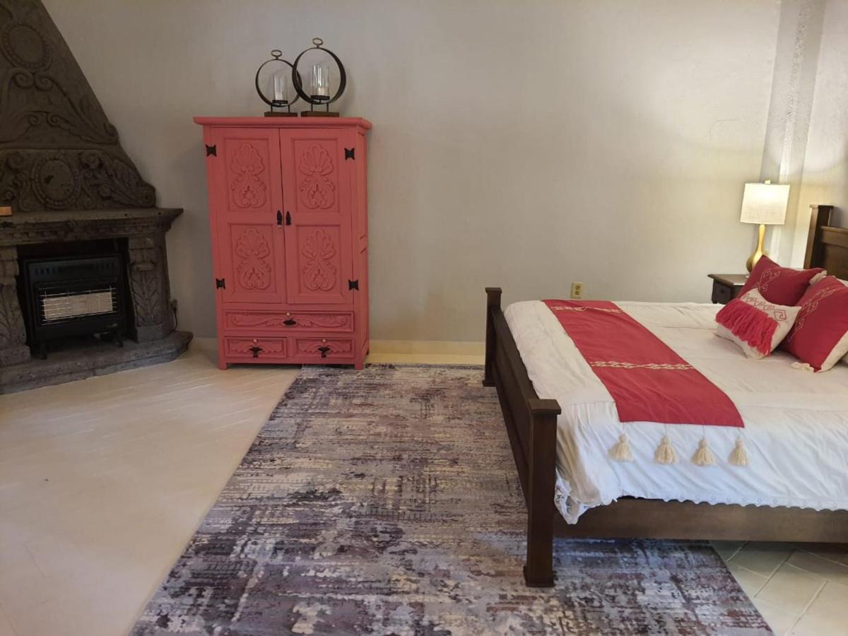Deluxe King Suite