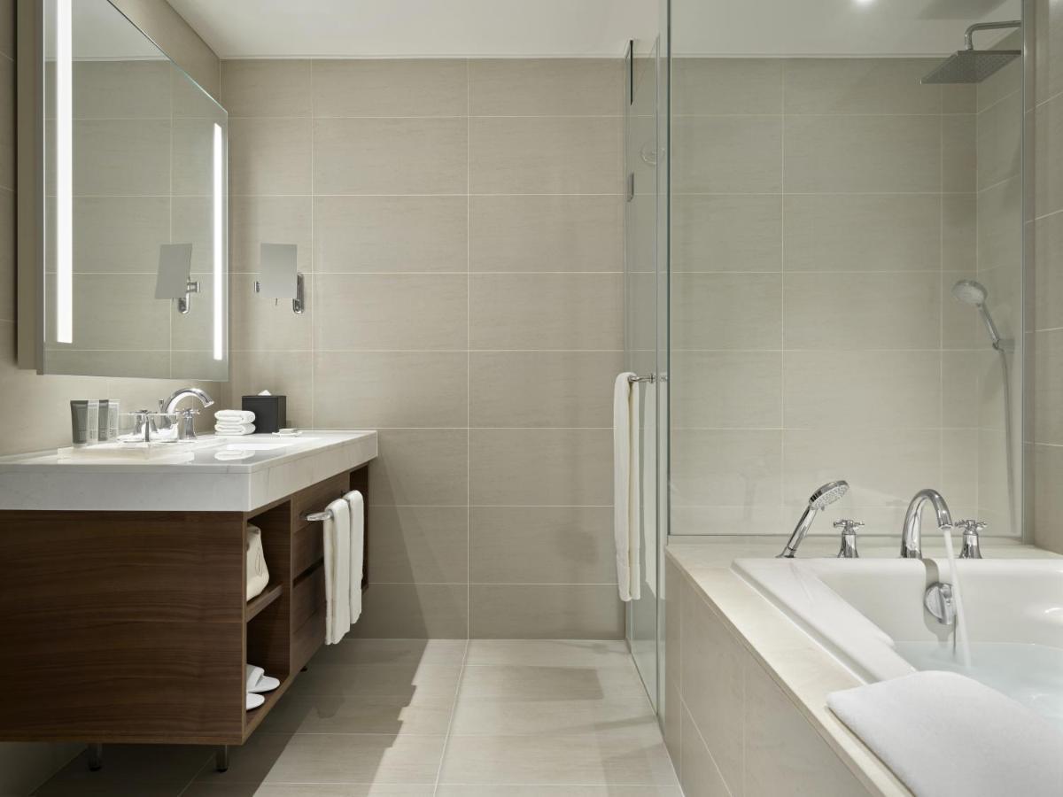 Studio Suite Garden View Twin + Breakfast for 2