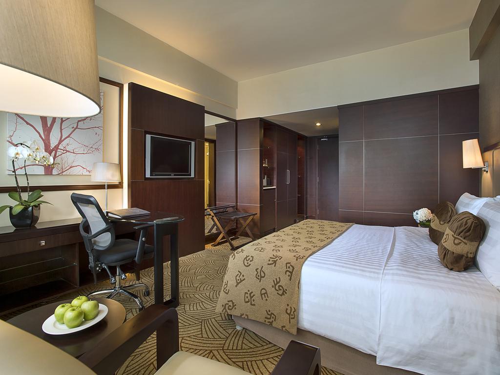Executive Suite