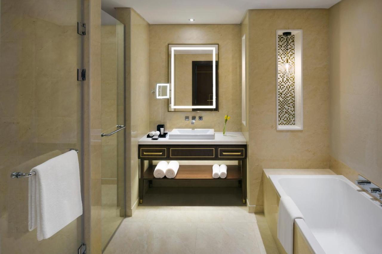 One-Bedroom Apartment,1137189388:JPEG