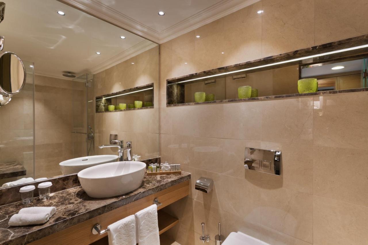 Double Standard Carmel Room