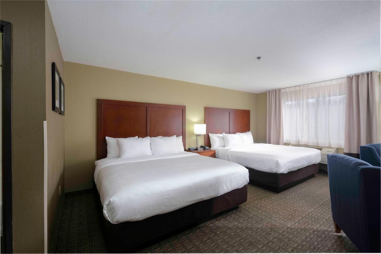 King Suite with Two King Beds-Non Smoking