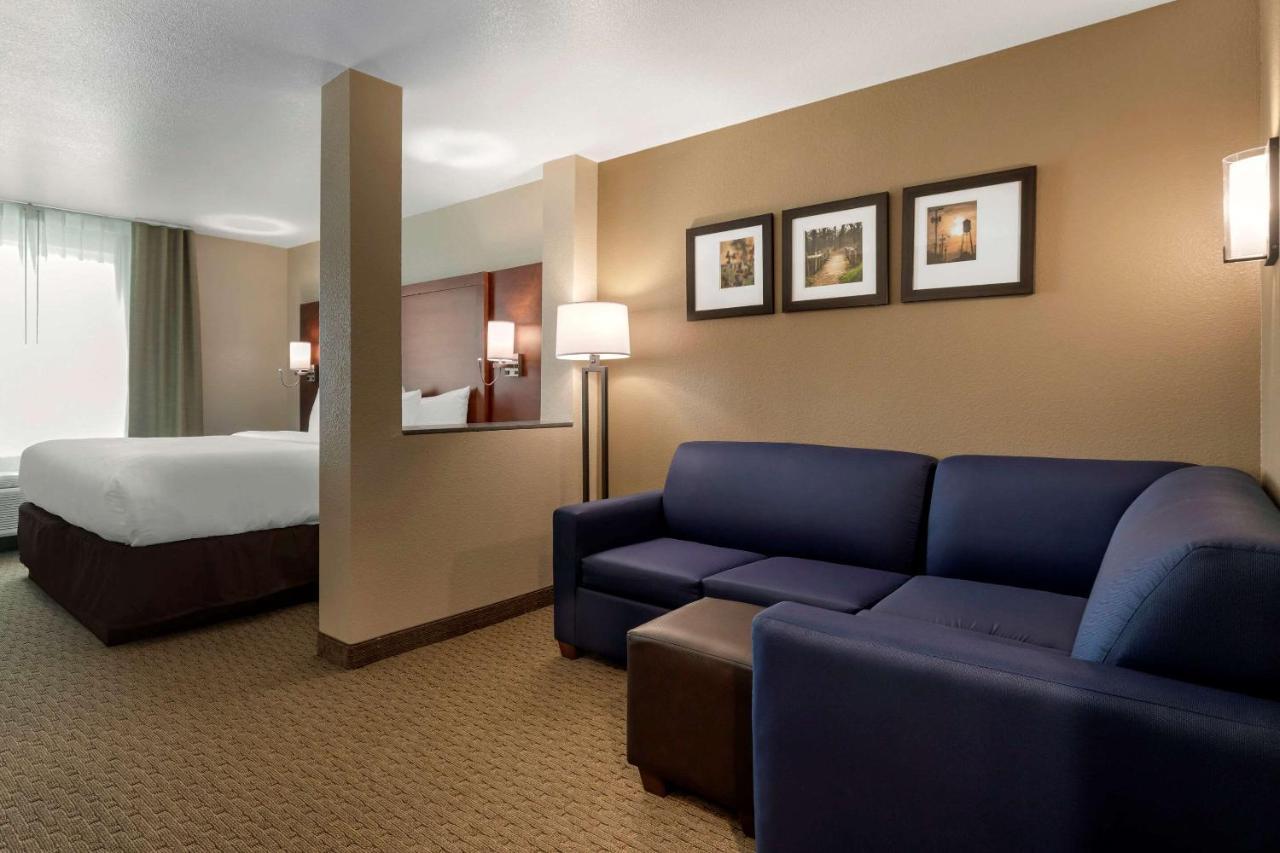 King Suite with Sofa Bed - Non Smoking