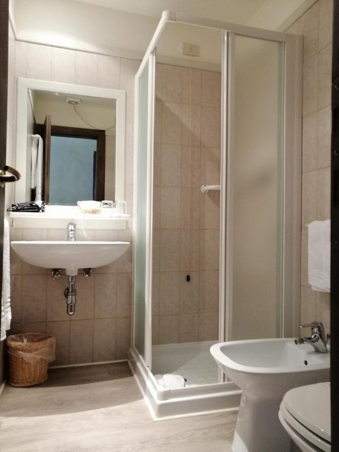 Triple Room,1742714945:JPEG