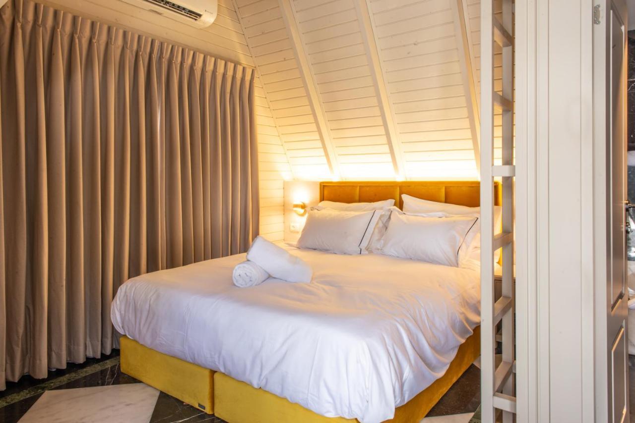 Deluxe Cabin