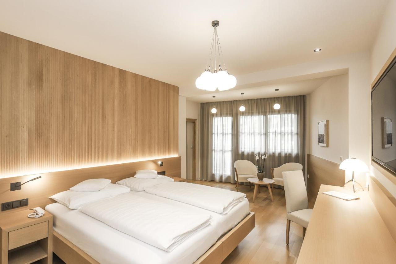 Single Room,1118518644:JPEG