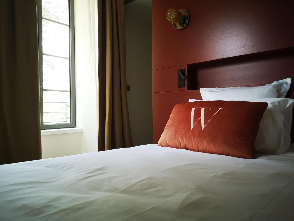 Zimmer mit Kingsize-Bett