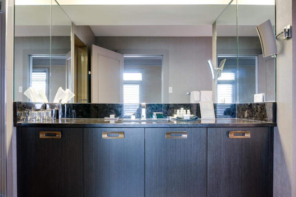 Luxury Suite