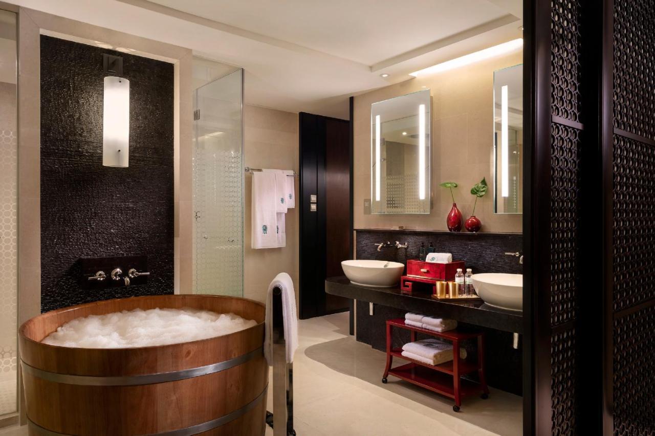 Pool Suite Cotai mit Kingsize-Bett - Resortblick