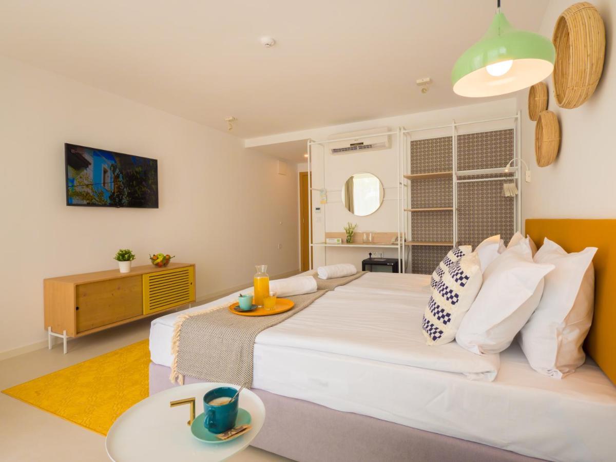 Doppel-/Zweibettzimmer (2 Erwachsene + 1 Kind)