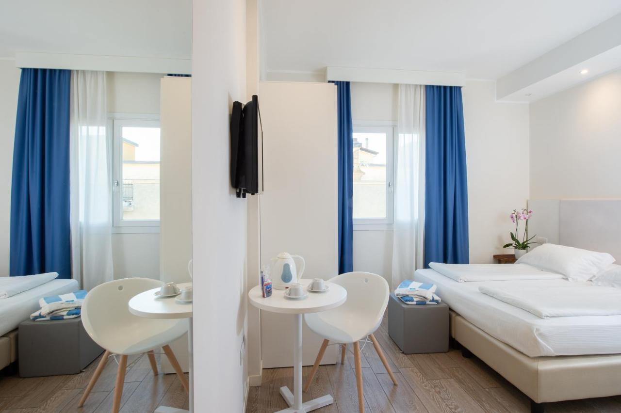 Standard Double or Twin Room,1136823967:JPEG