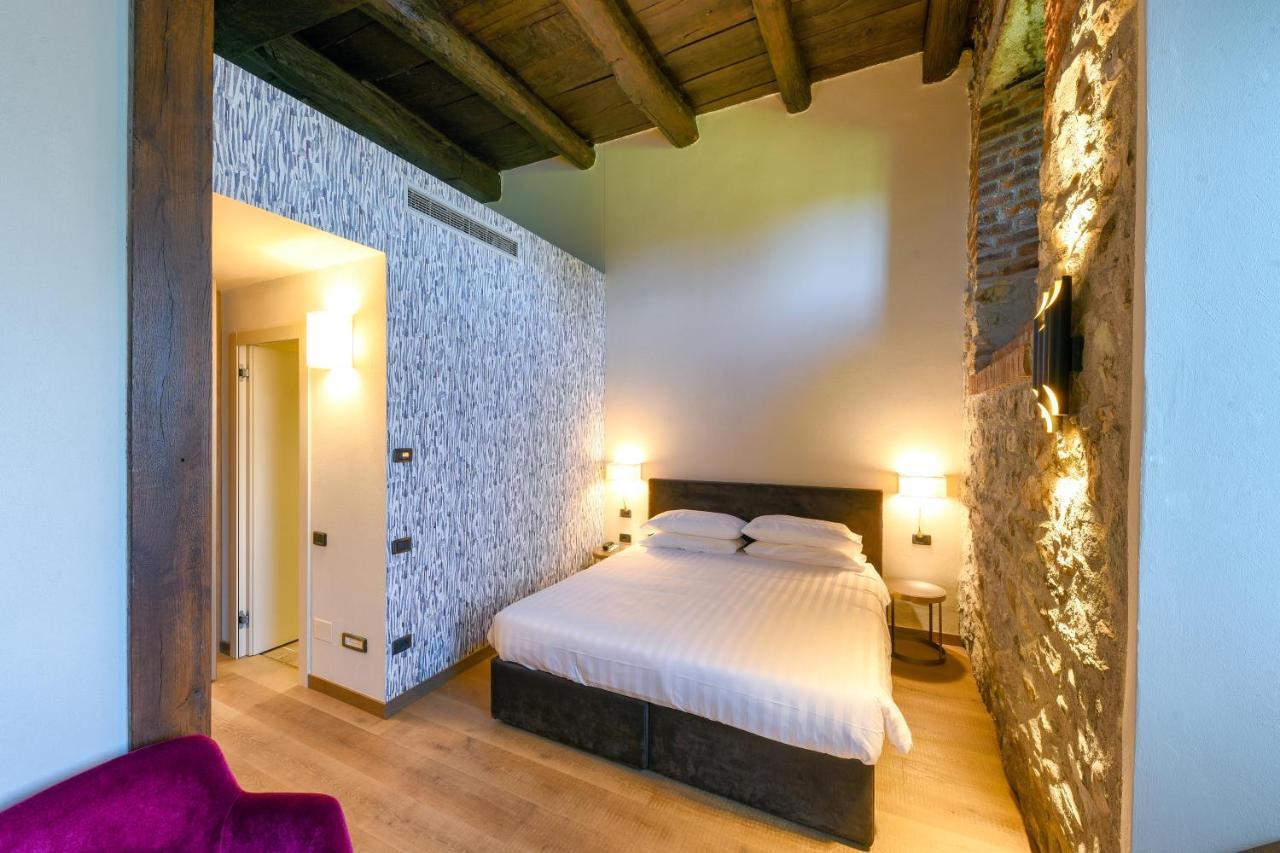 Standard King Room,1697857781:JPEG