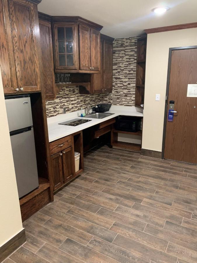 Accessible Efficiency Suite with Two Queen Beds and Sofa Bed - Non Smoking