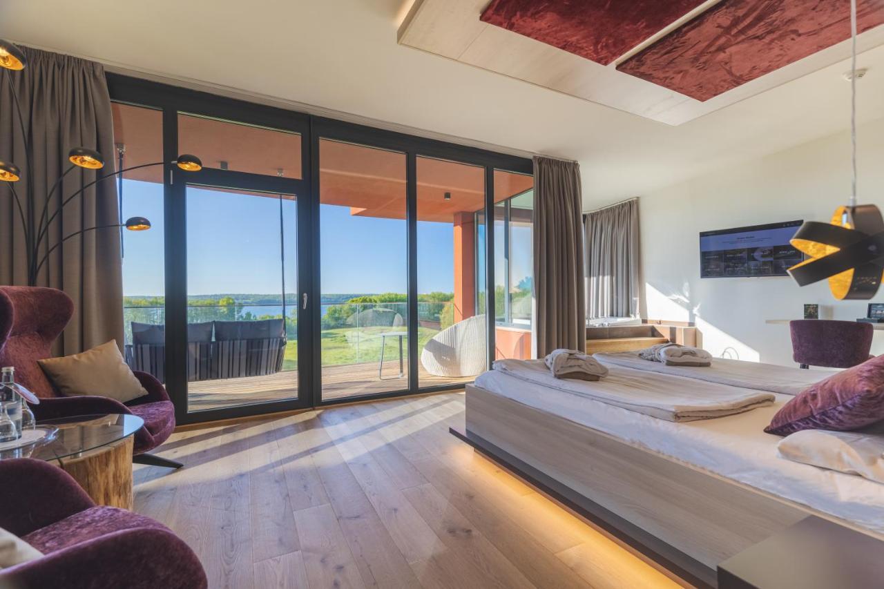 Suite Balcony or Terrace,1141774201:JPEG