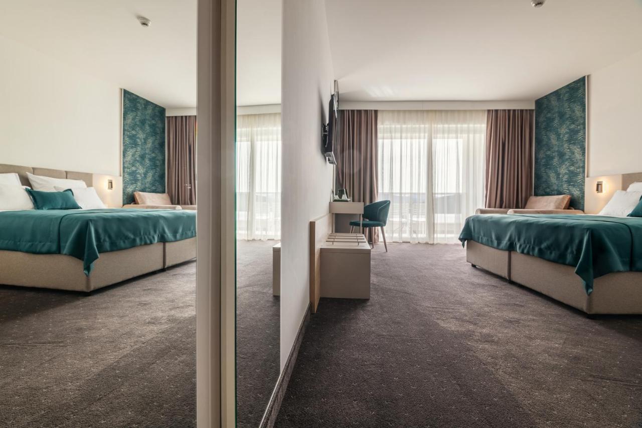 Superior Double or Twin Room Sea View
