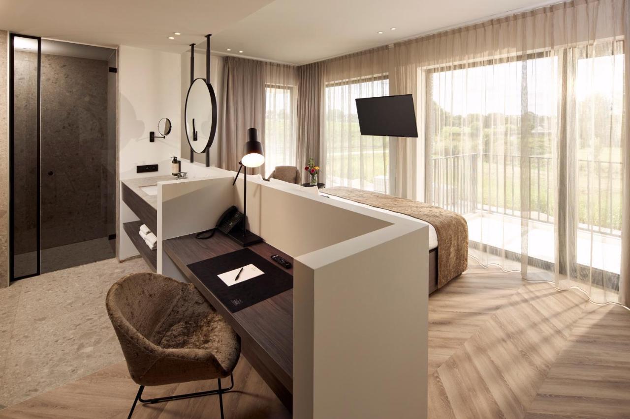 Junior Suite,1145608597:JPEG