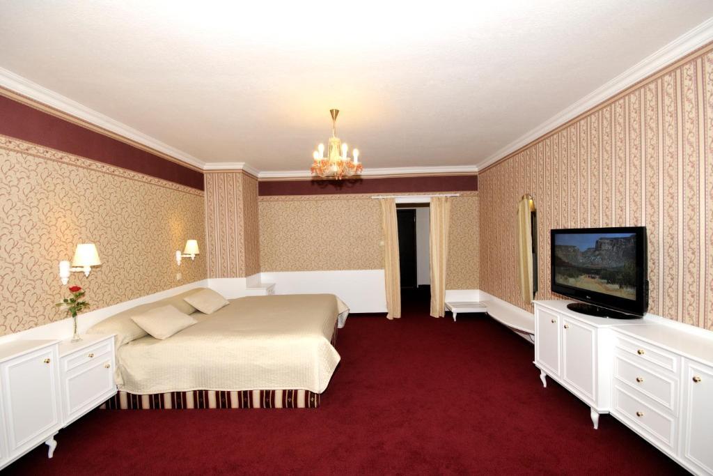 Deluxe Junior Suite