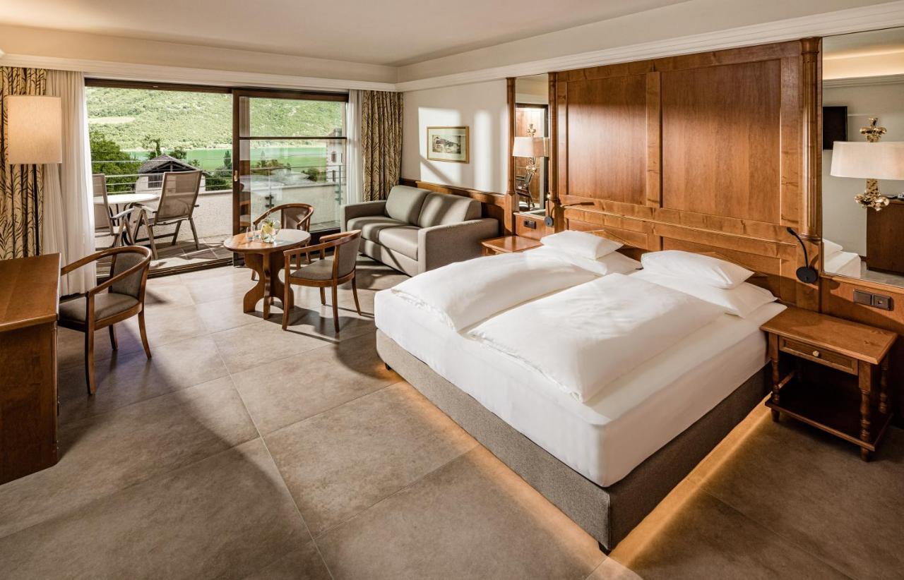 Deluxe Junior Suite,1591261864:JPEG