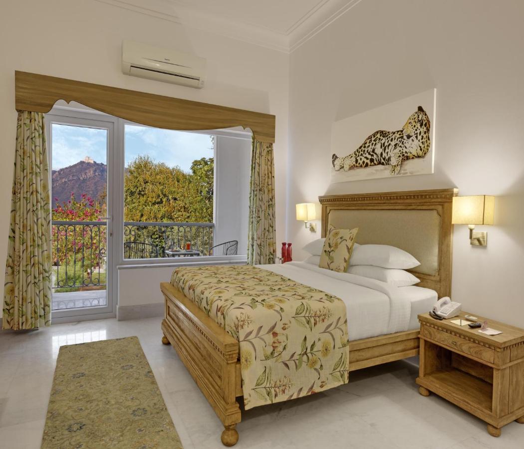 Heritage Suite with Balcony: Complimentary Zip Lining for 15 mins, Vintage Jeep Ride, Visit to the Vintage Car Museum, Complimentary High Tea, Fruit Platter, 4 Pint Beer & Soft Beverages, : Early Checkin by 3hrs till July'26