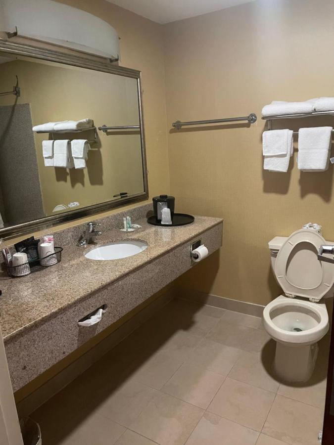 King Room - Accessible/Non-Smoking
