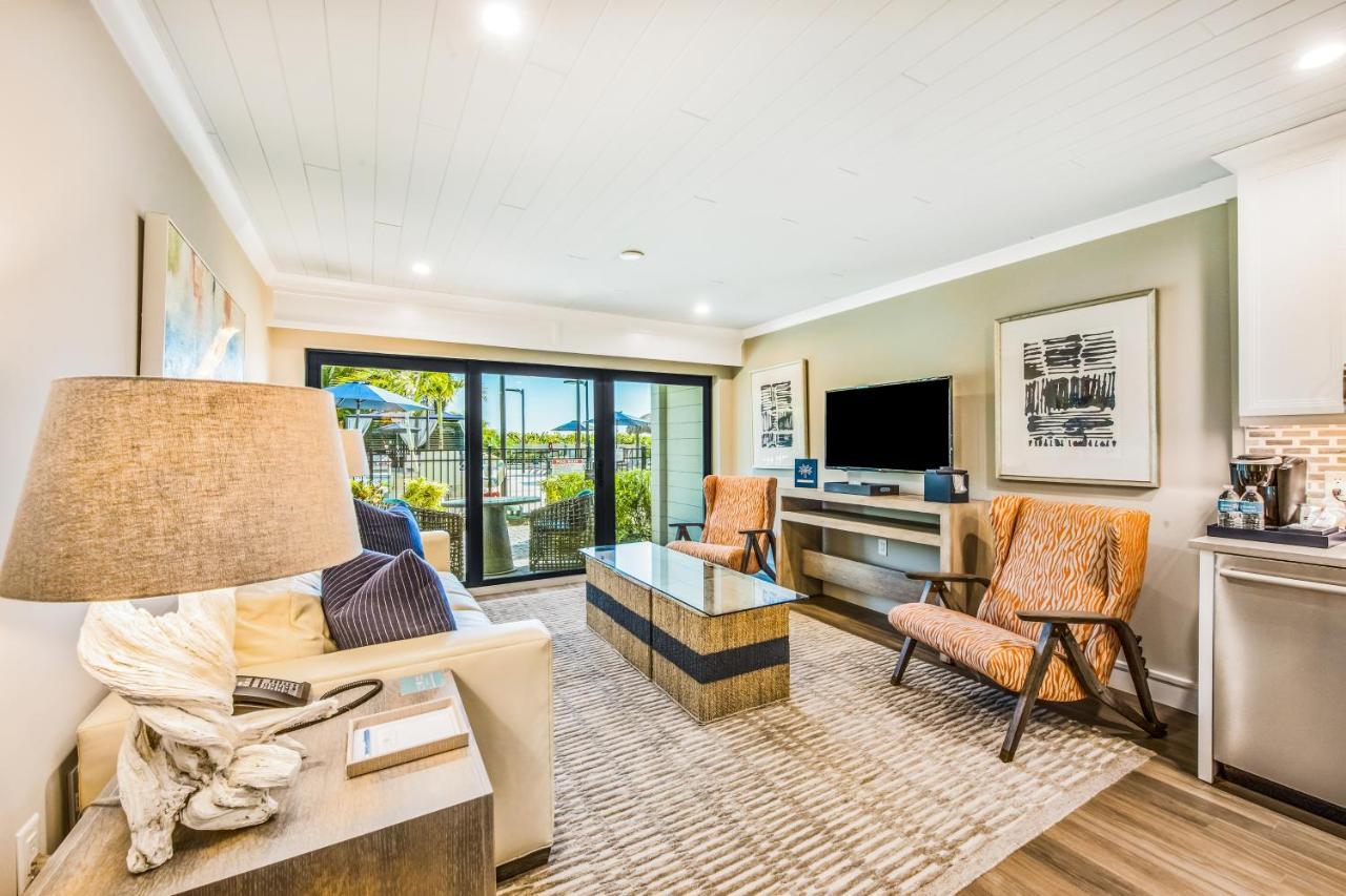 Junior Suite Pool View