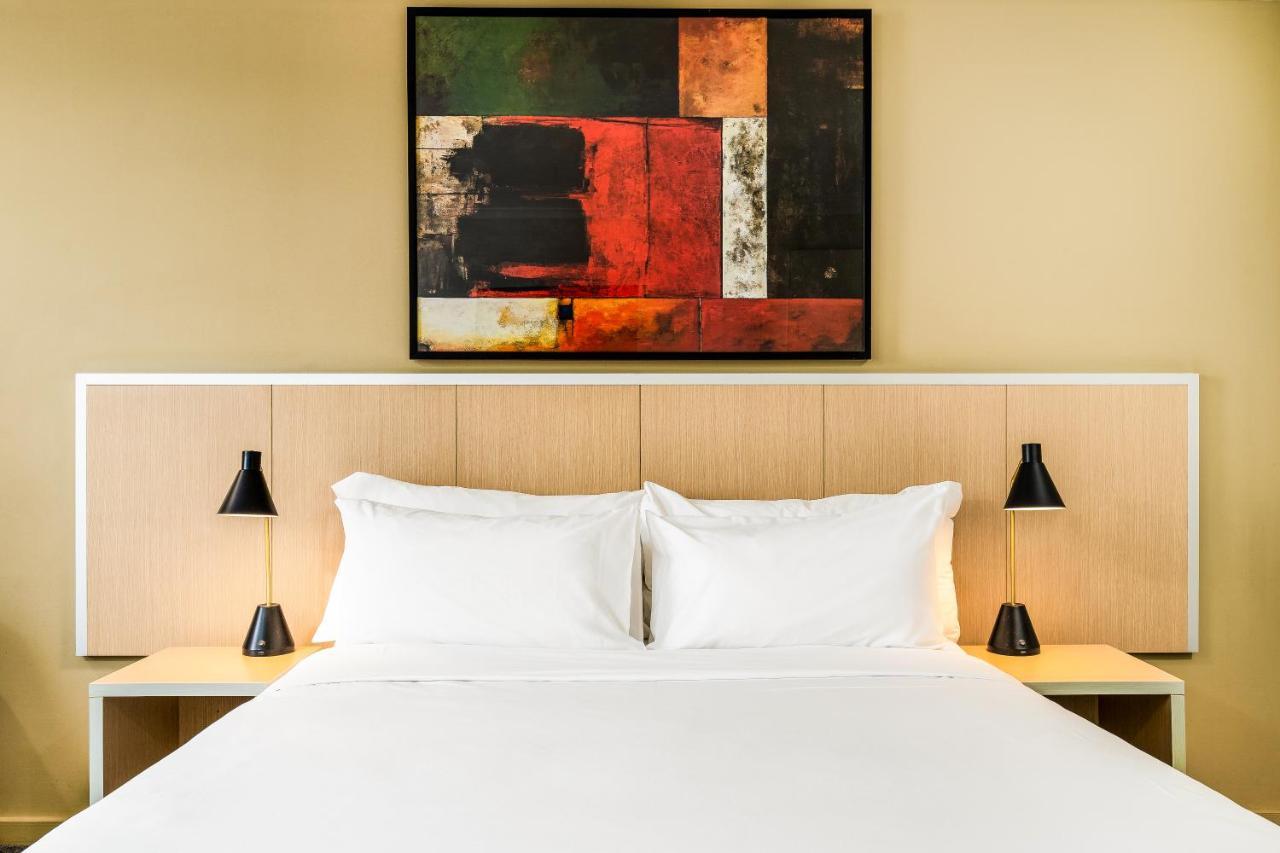 Standard Queen Room - River Side