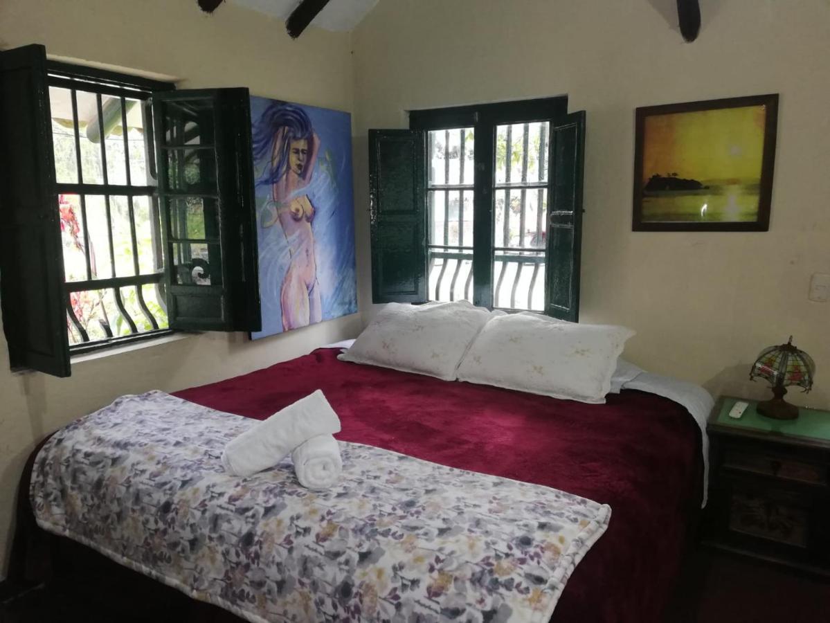 Deluxe King Suite
