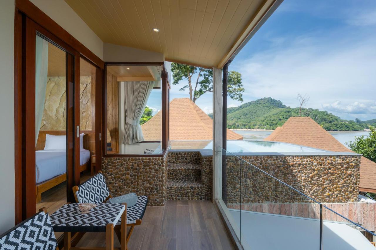 Studio Ocean View King Bed