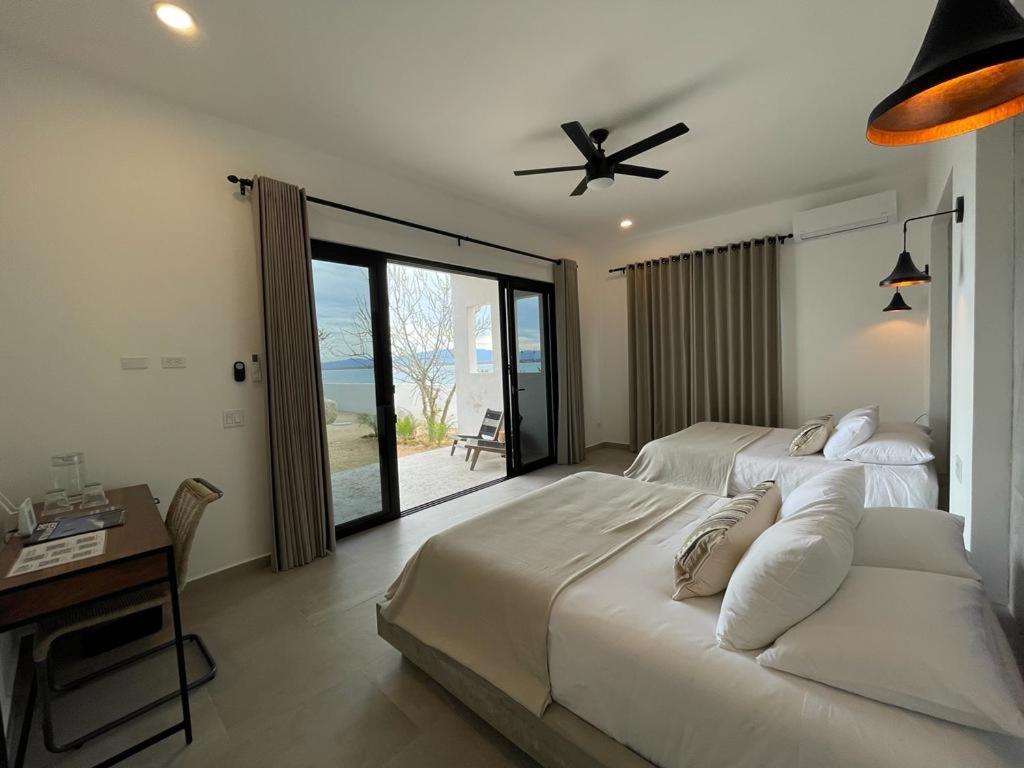 Habitación Doble con vistas a la piscina