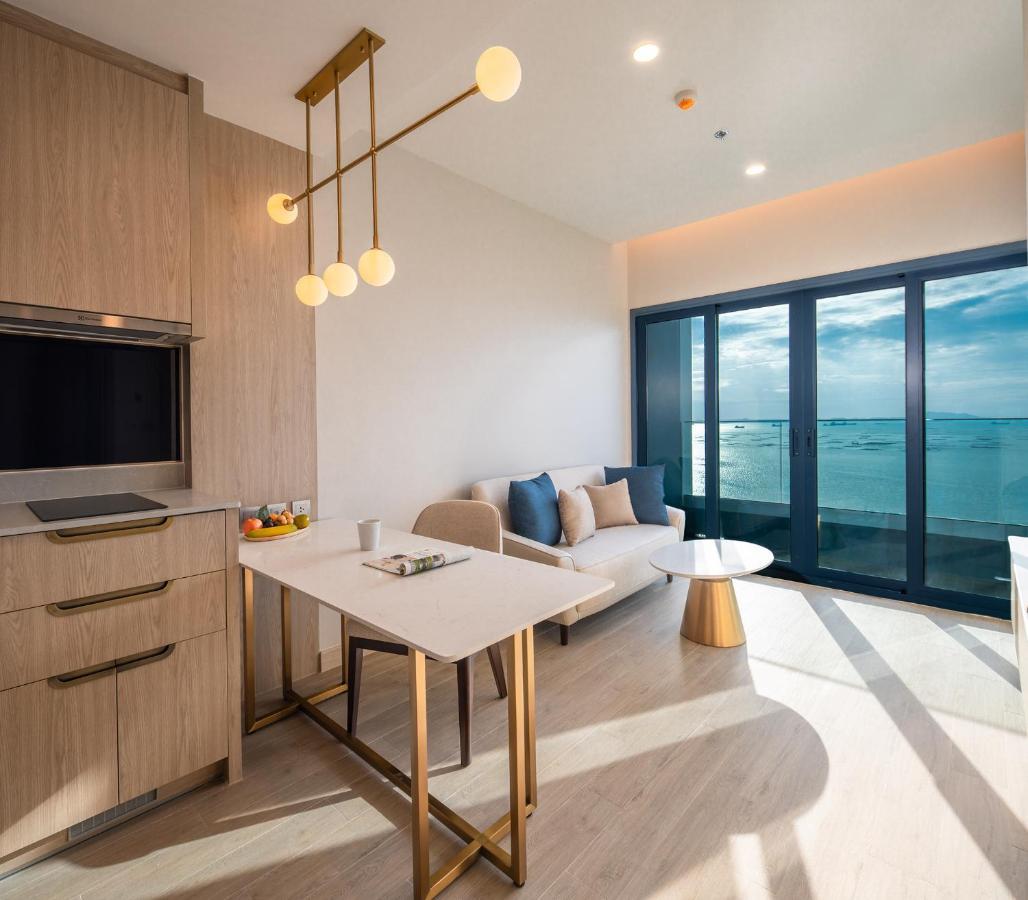 One-Bedroom Twin Suite